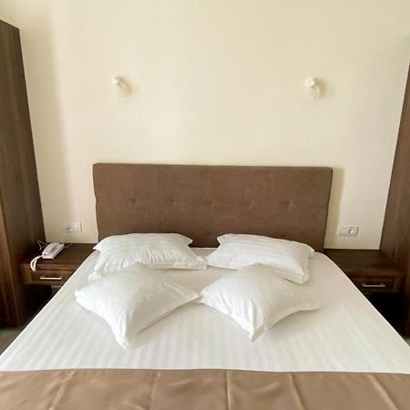 Hotel Decebal Neptun Bagian luar foto