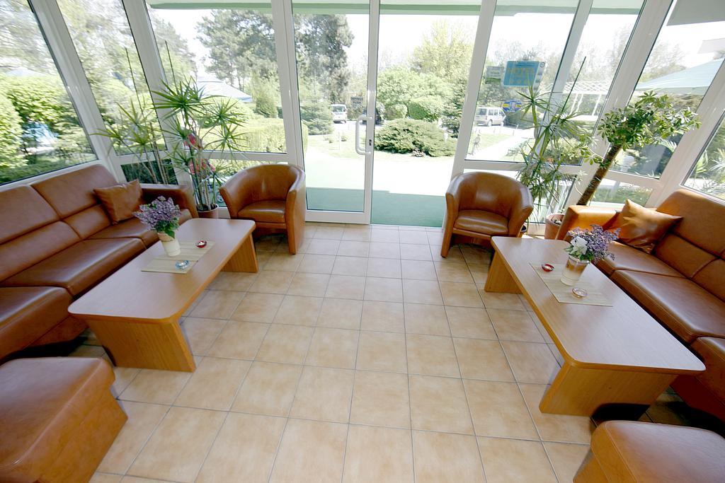 Hotel Decebal Neptun Bagian luar foto