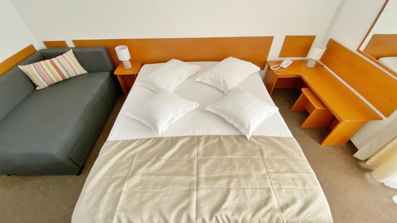 Hotel Decebal Neptun Bagian luar foto