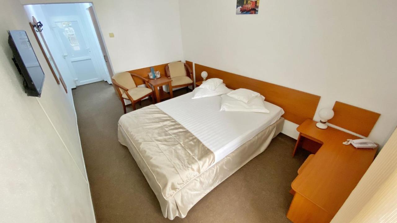 Hotel Decebal Neptun Bagian luar foto