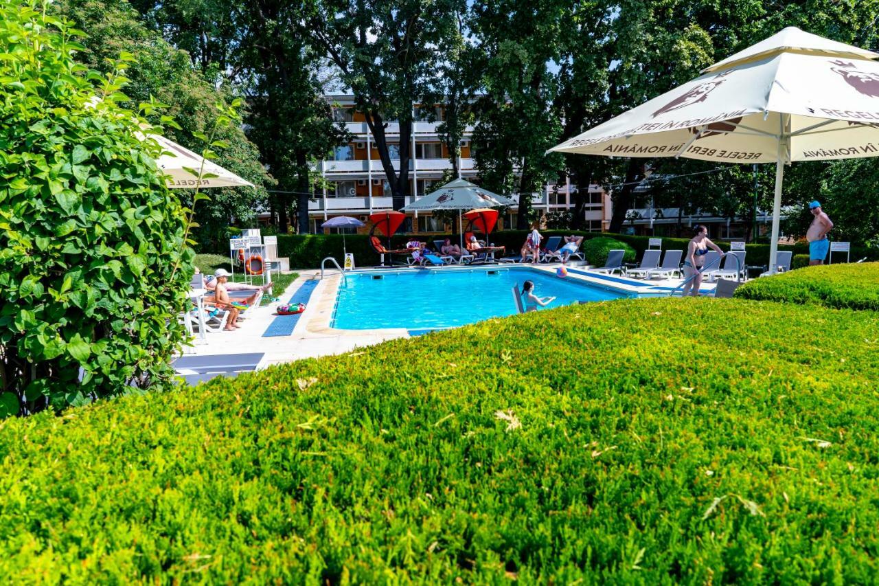 Hotel Decebal Neptun Bagian luar foto