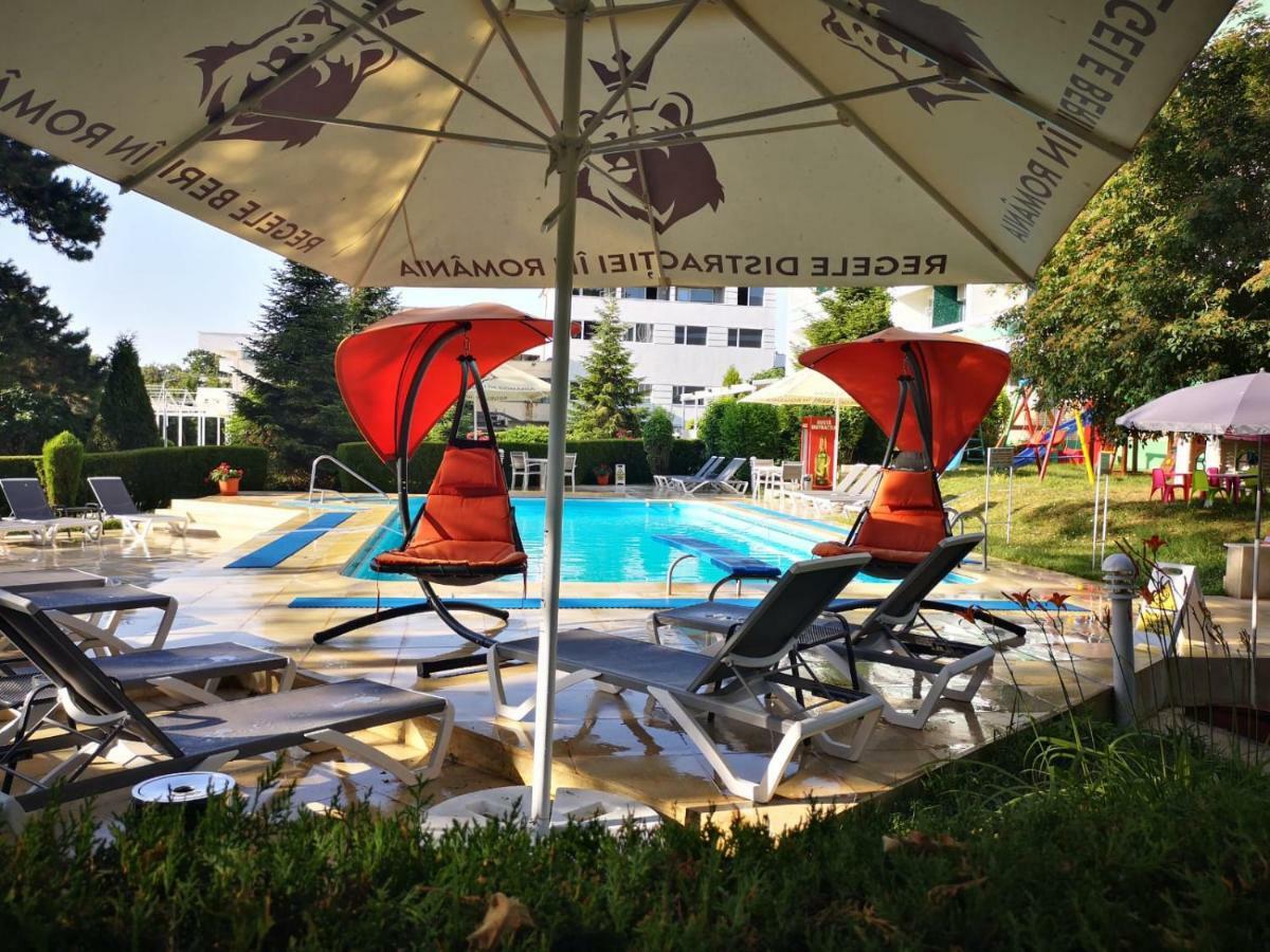 Hotel Decebal Neptun Bagian luar foto